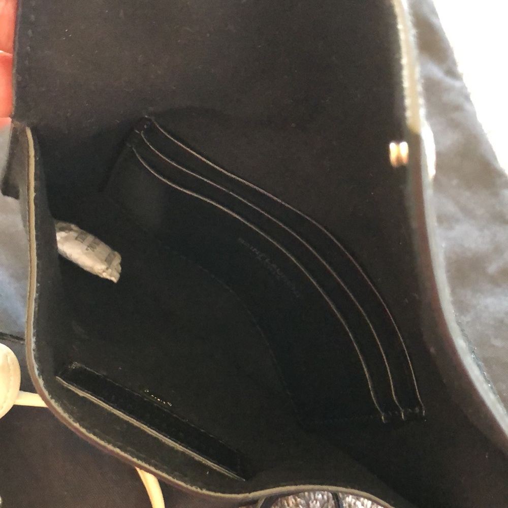 Saint Laurent Bucket Bag - Picture 6 of 8